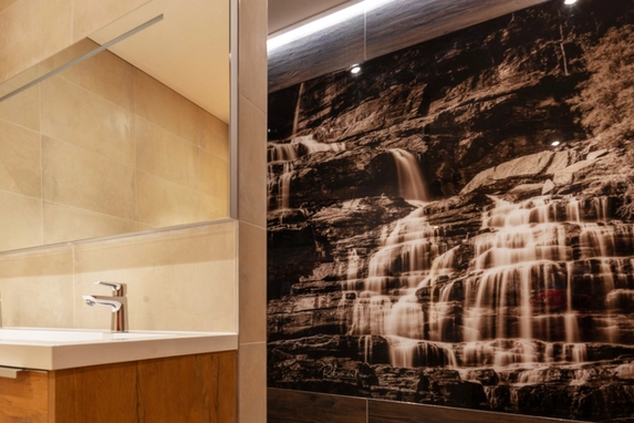 Foto op plexibond is ook ideaal voor natte ruimtes zoals douche of badkamer.
