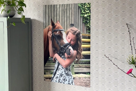 Poster handig en leuk voor de kinderkamer, met eenvoudige kleefstrips.