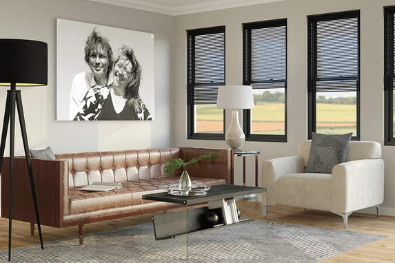 Protretfoto op aluminium in woonkamer