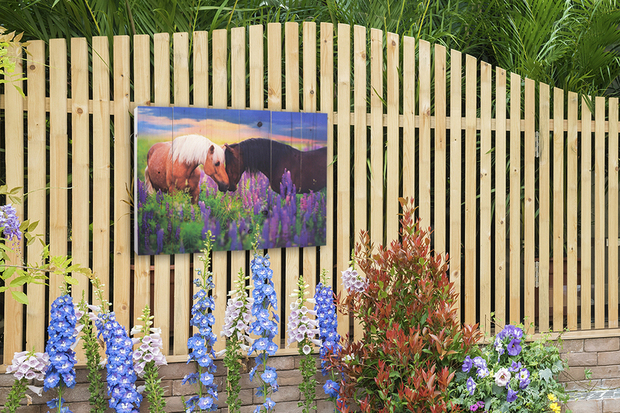 Foto op steigerhout buiten tuin wanddecoratie