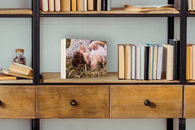 Houten fotoblok zet je zo neer